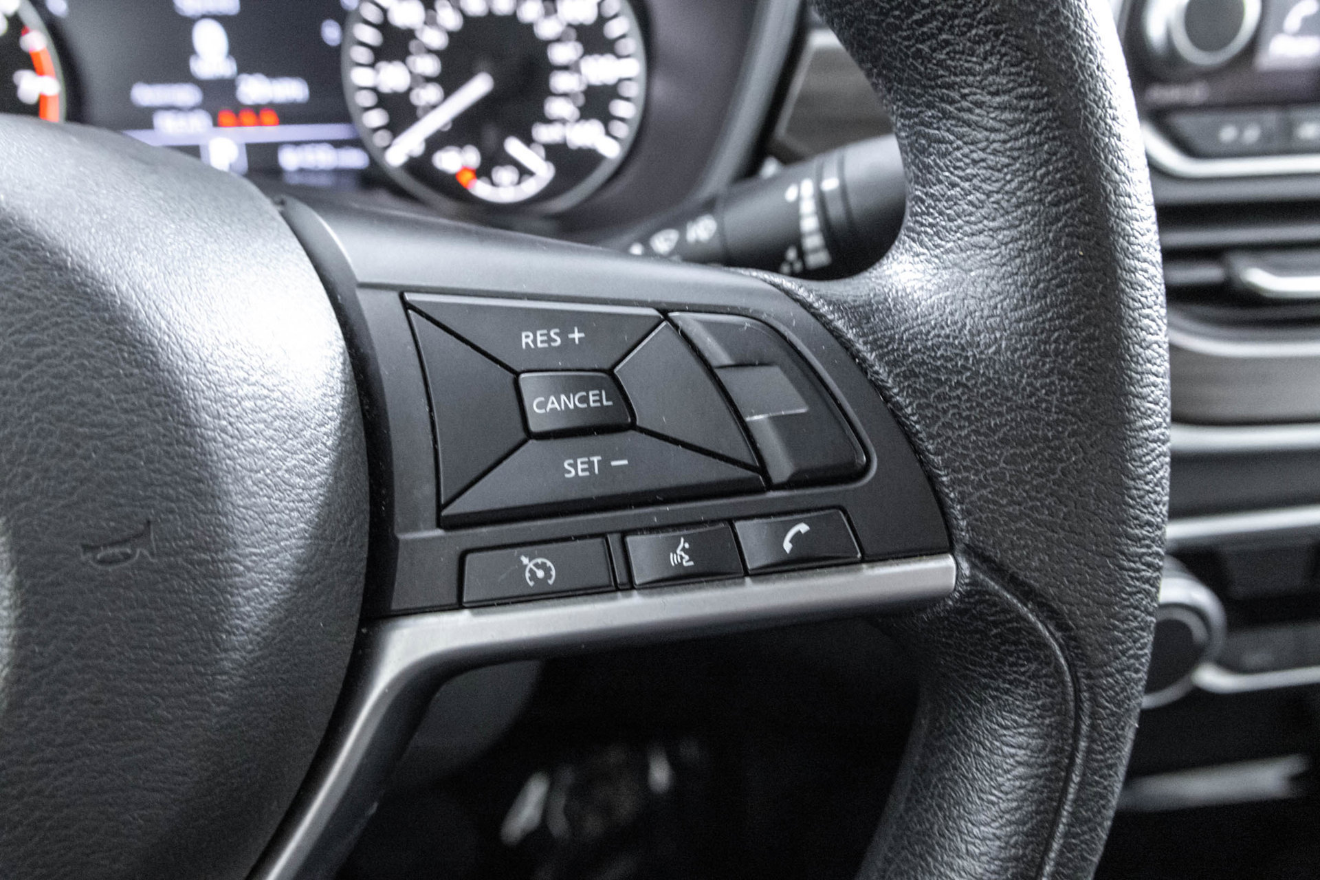 Used 2024 Nissan Altima 2.5 SV FWD image 27