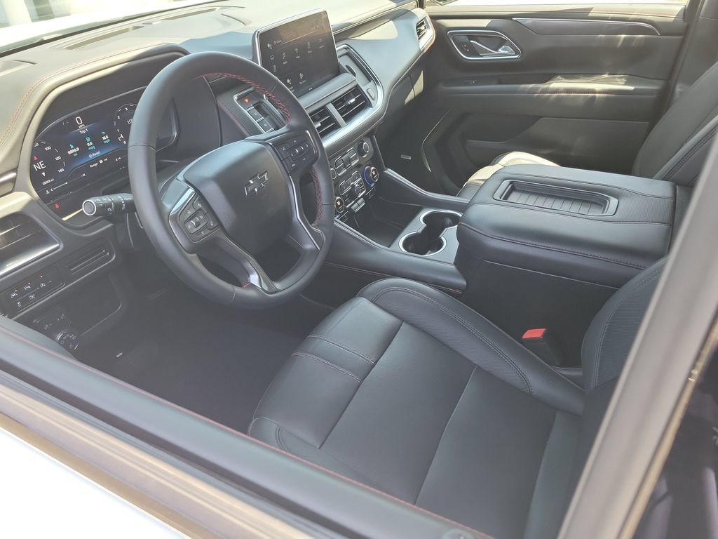 Used 2023 Chevrolet Tahoe RST w/ Luxury Package AWD/4WD image 3