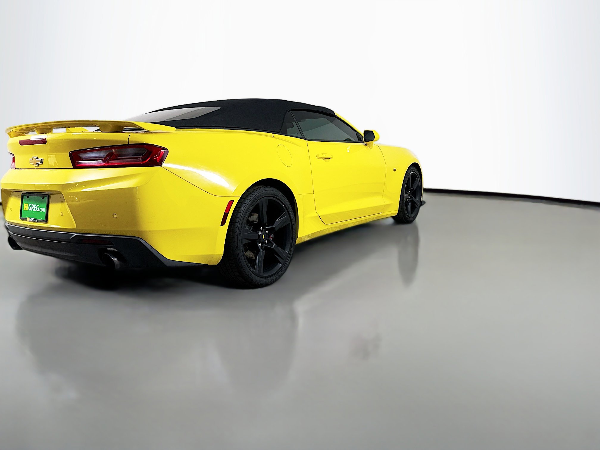 Used 2017 Chevrolet Camaro LT image 8