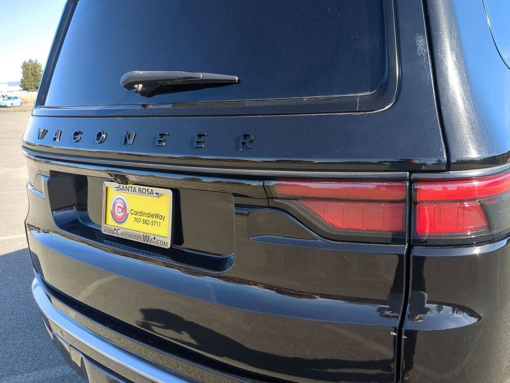 Used 2022 Jeep Wagoneer Series III w/ Premium Group I image 23