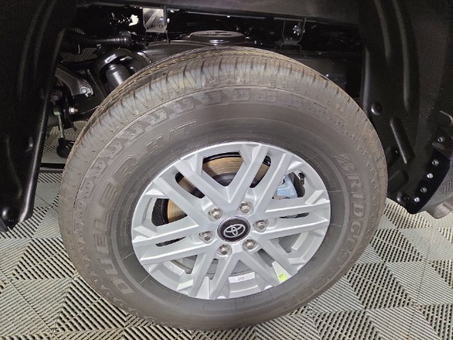 New 2026 Toyota Tundra SR5 AWD/4WD image 12
