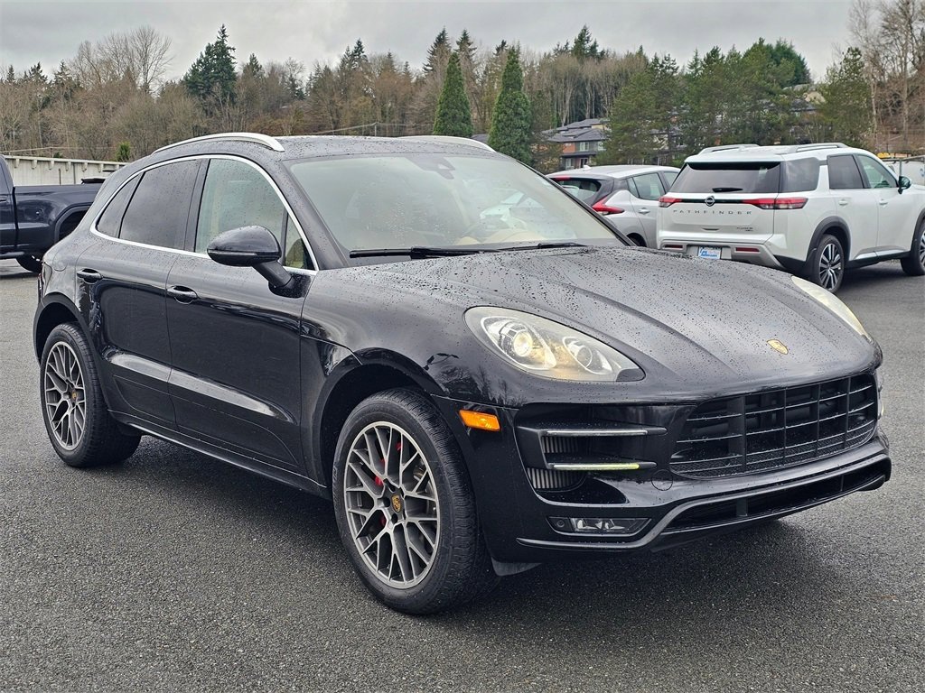 Used 2016 Porsche Macan Turbo image 3