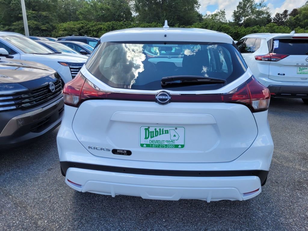 New 2025 Nissan Kicks Play S w/ Interior Electronics Package image 7