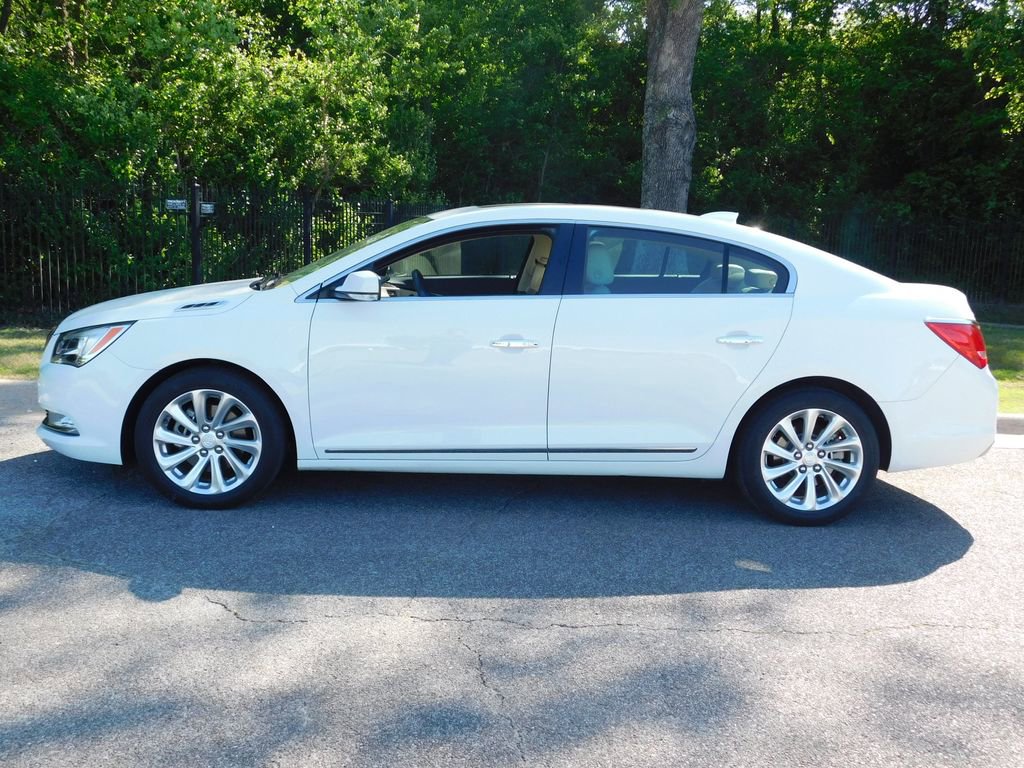 Used 2015 Buick LaCrosse Leather FWD image 2