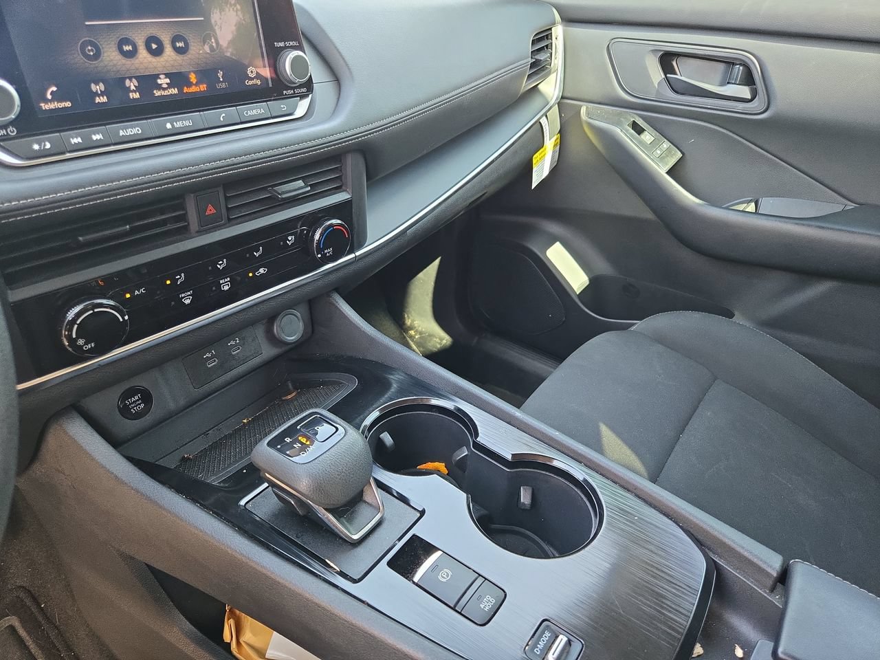 Used 2025 Nissan Rogue S FWD image 13