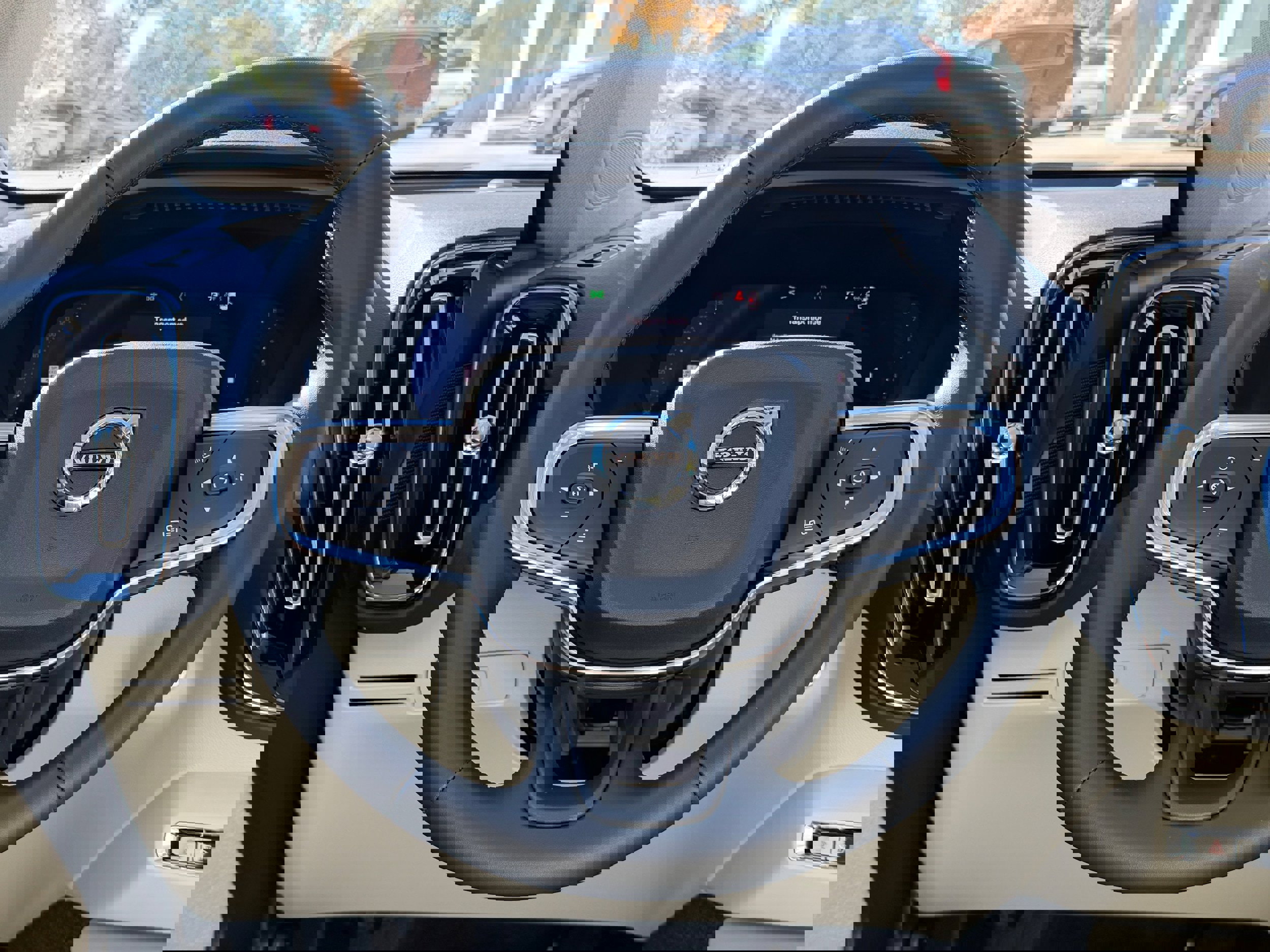 New 2026 Volvo XC40 B5 Plus w/ Protection Package Premier image 14