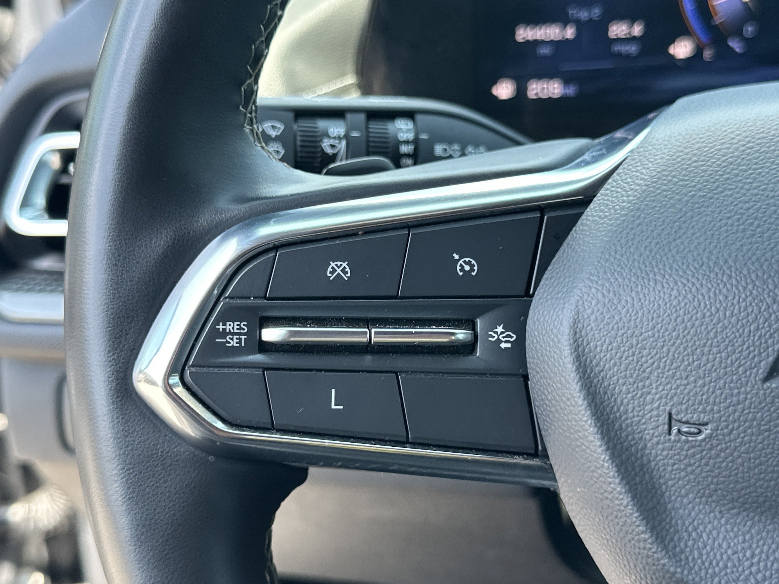 Used 2024 Chevrolet Traverse LT FWD image 26