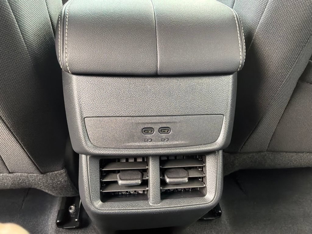 New 2027 GMC Terrain Elevation AWD/4WD image 31