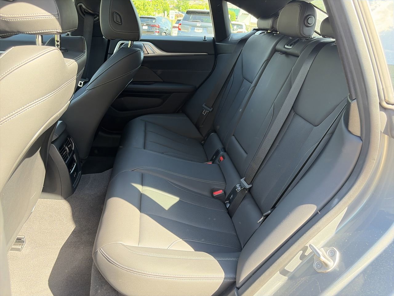 Used 2025 BMW 430i w/ Premium Package RWD image 32