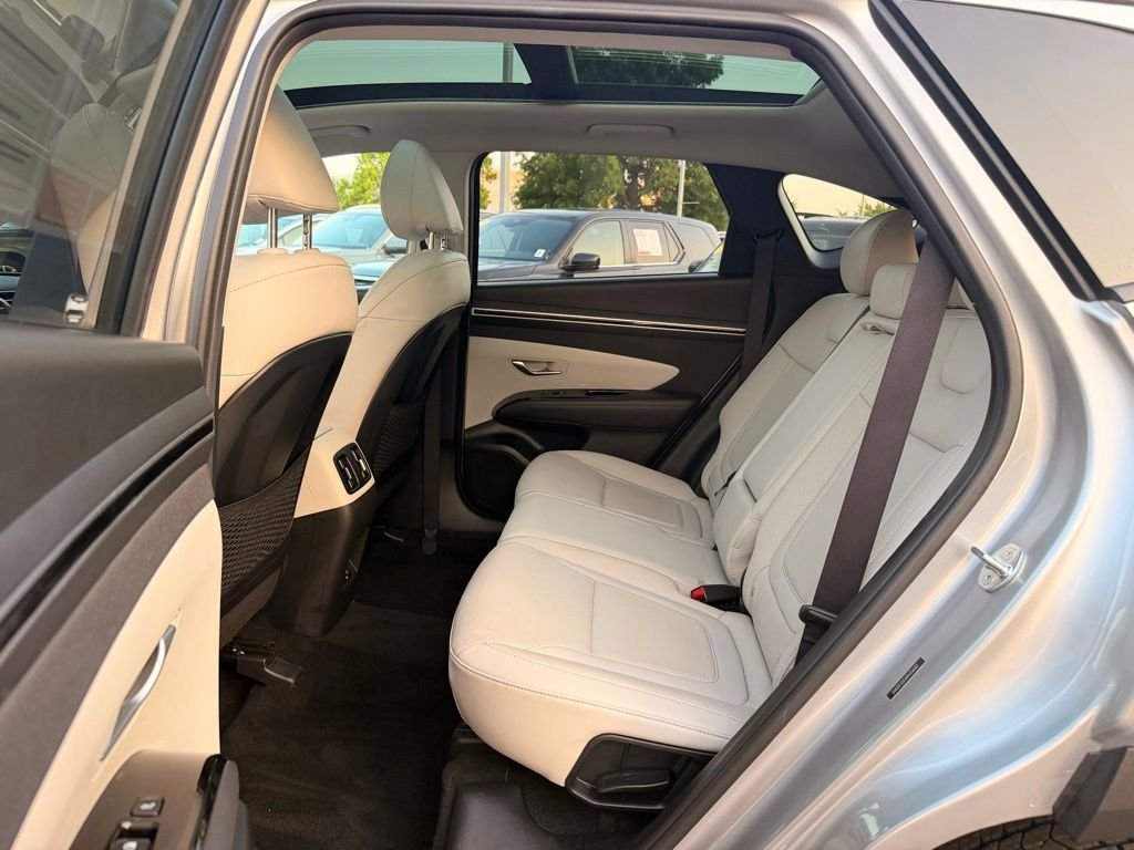 Used 2024 Hyundai Tucson Limited FWD image 15