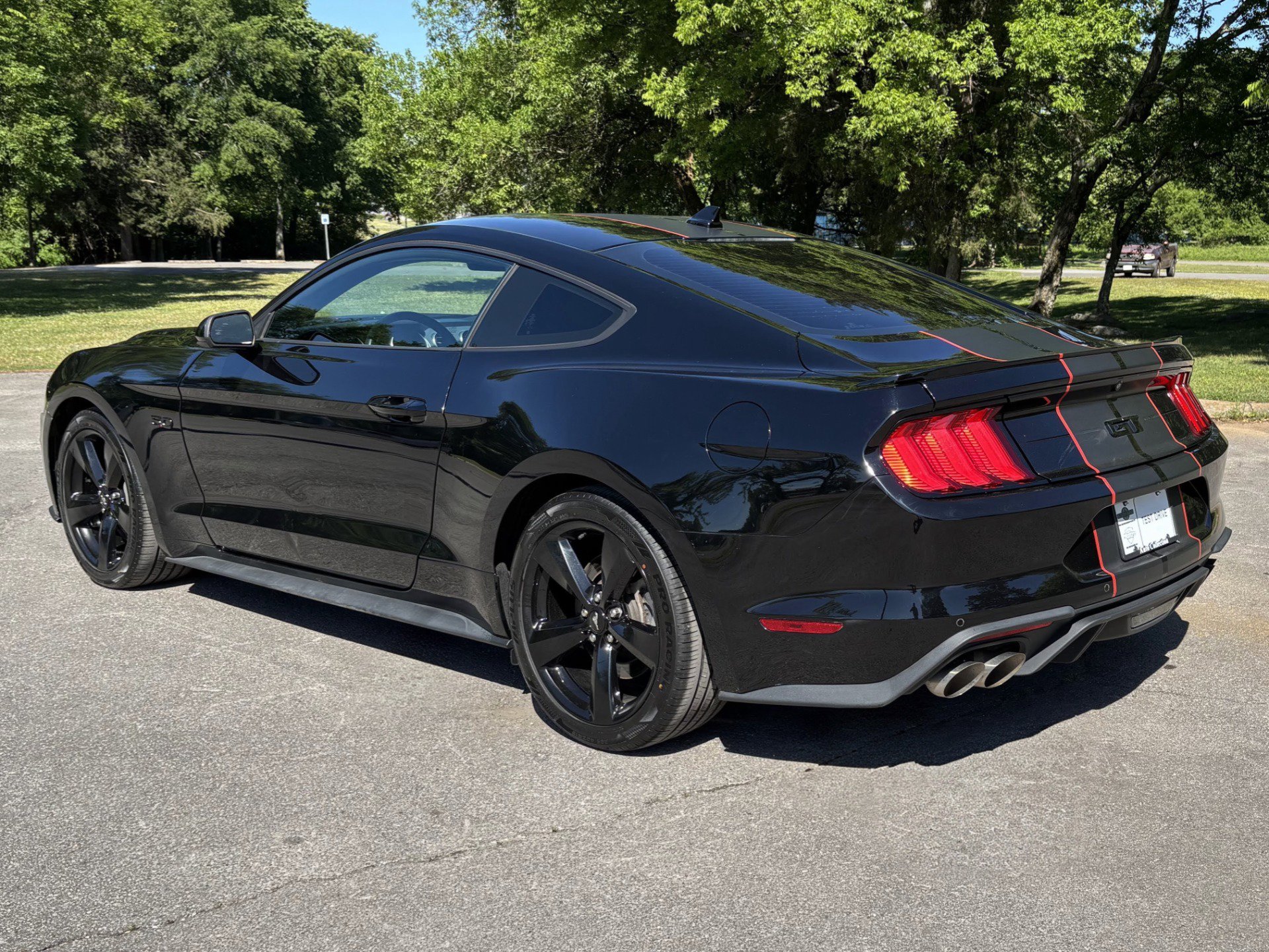 Used 2021 Ford Mustang GT Premium w/ Black Accent Package RWD image 4