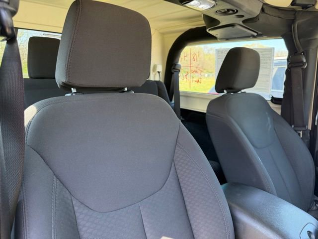 Used 2018 Jeep Wrangler Sport w/ Connectivity Group image 6