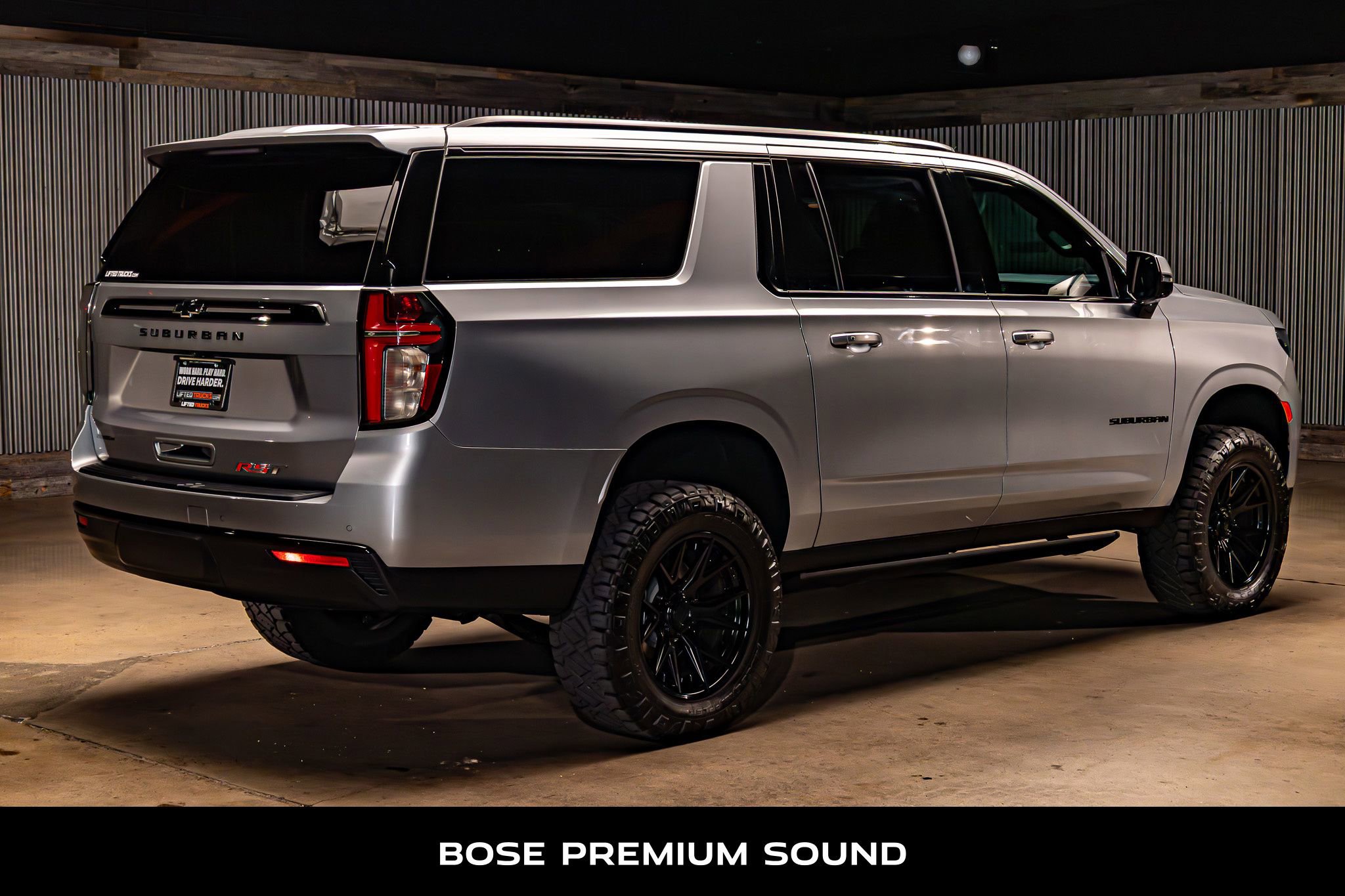Used 2024 Chevrolet Suburban RST w/ Luxury Package AWD/4WD image 9