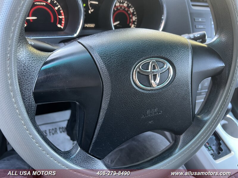 Used 2011 Toyota Highlander 4WD w/ Cold Weather Pkg image 19