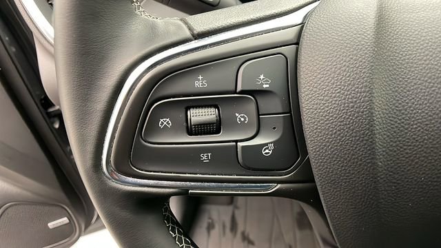 Used 2024 Buick Encore GX Avenir w/ Avenir Convenience Package image 17
