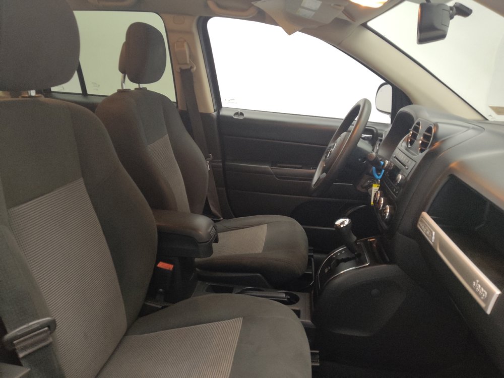 Used 2016 Jeep Compass Sport w/ Power Value Group FWD image 21