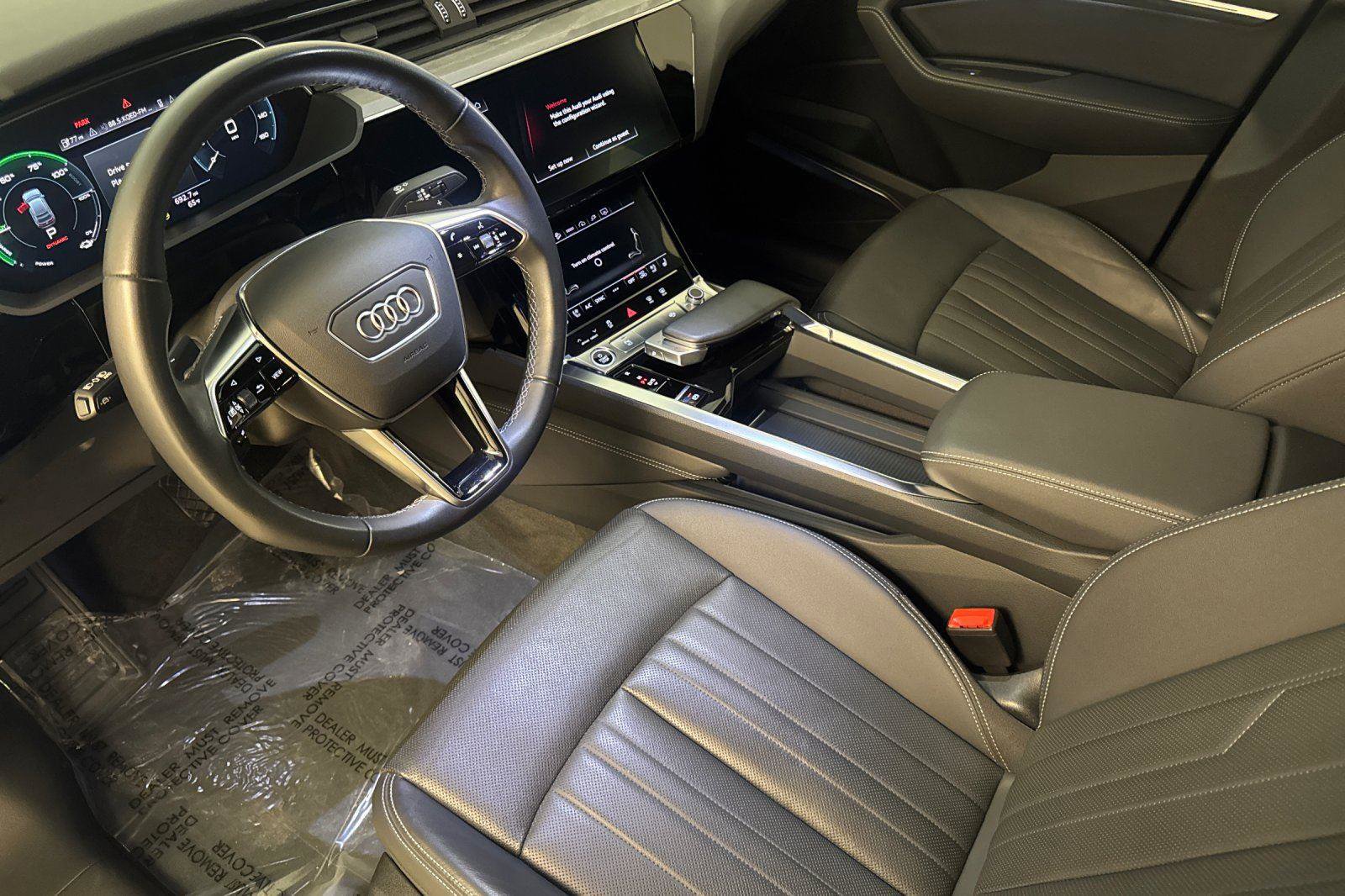 Certified 2023 Audi e-tron Premium Plus w/ Premium Plus Package image 10