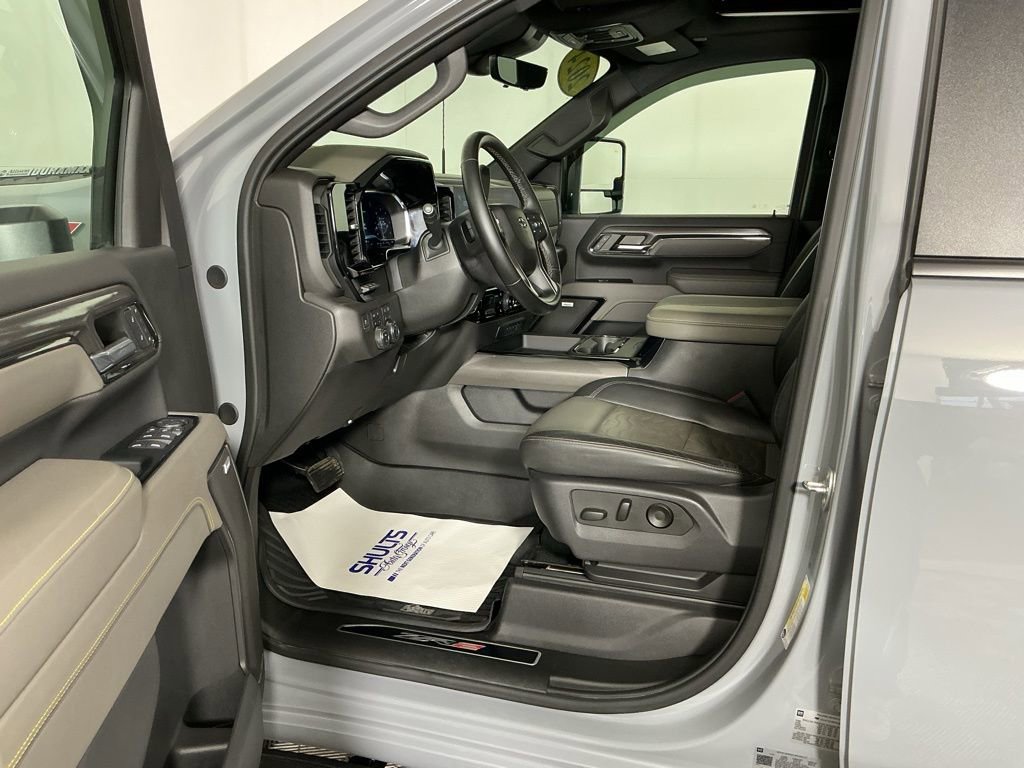 Used 2024 Chevrolet Silverado 2500 ZR2 w/ ZR2 Bison Edition image 10