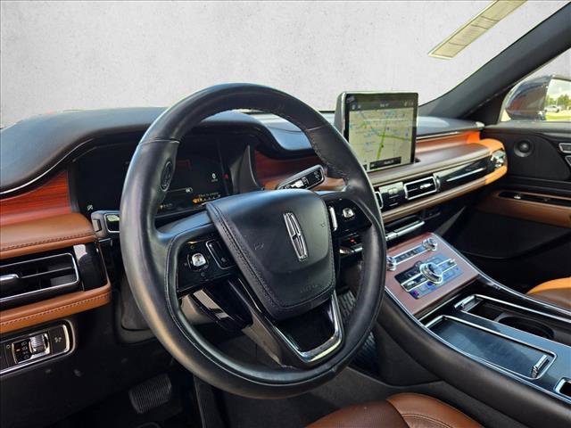 Used 2023 Lincoln Aviator Reserve w/ Equipment Group 201A AWD/4WD image 10