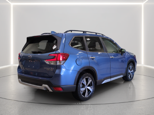 Used 2019 Subaru Forester Touring AWD/4WD image 5