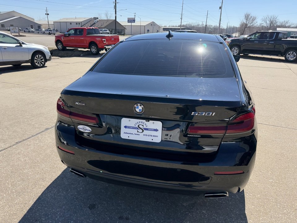 Used 2021 BMW 530i xDrive w/ Convenience Package image 5