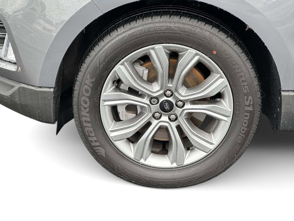 Certified 2024 Ford Edge Titanium AWD/4WD image 8