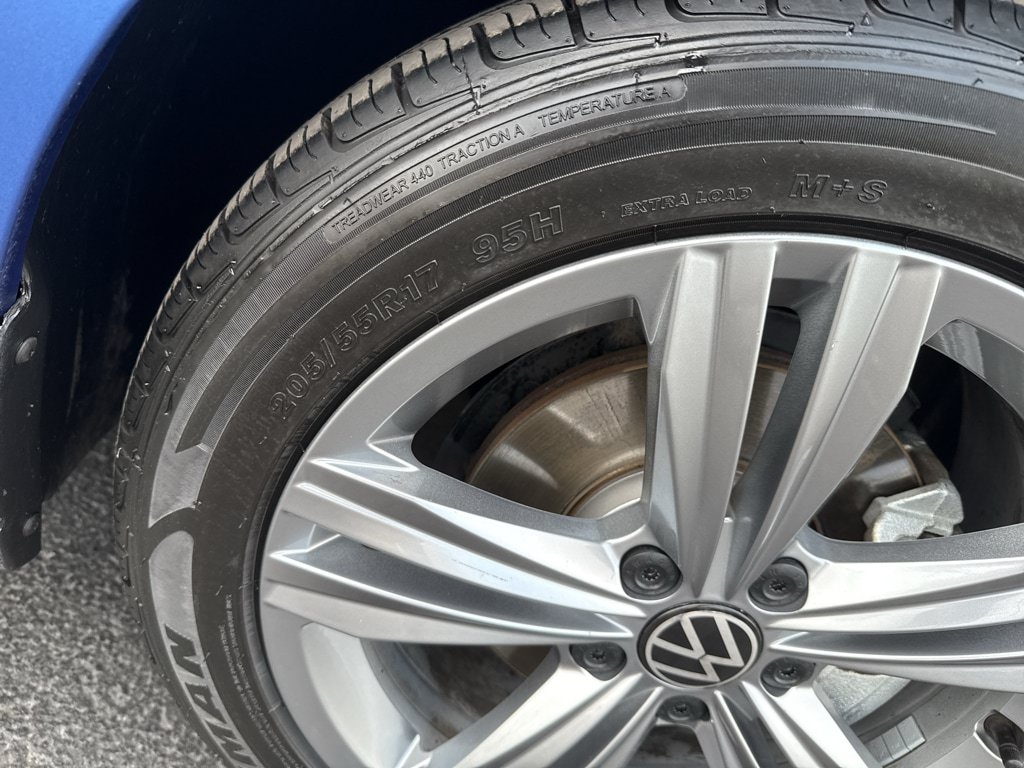 Used 2024 Volkswagen Jetta SE FWD image 12