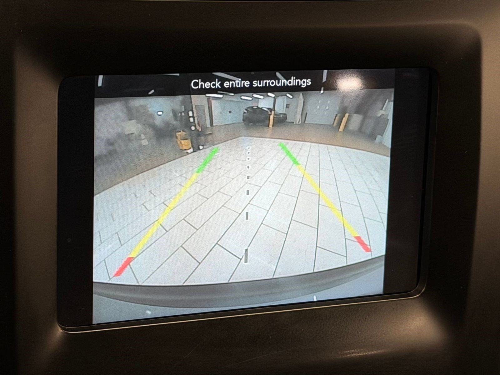 Used 2020 Jeep Cherokee Latitude Plus FWD image 18