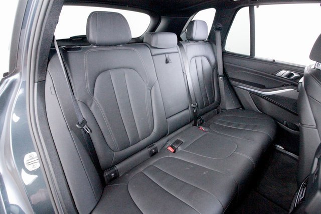 Used 2022 BMW X5 xDrive45e image 27
