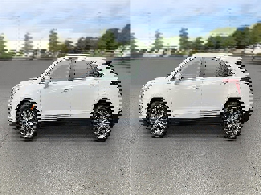 New 2026 Cadillac XT5 Premium Luxury w/ Driver Assist Package image 3