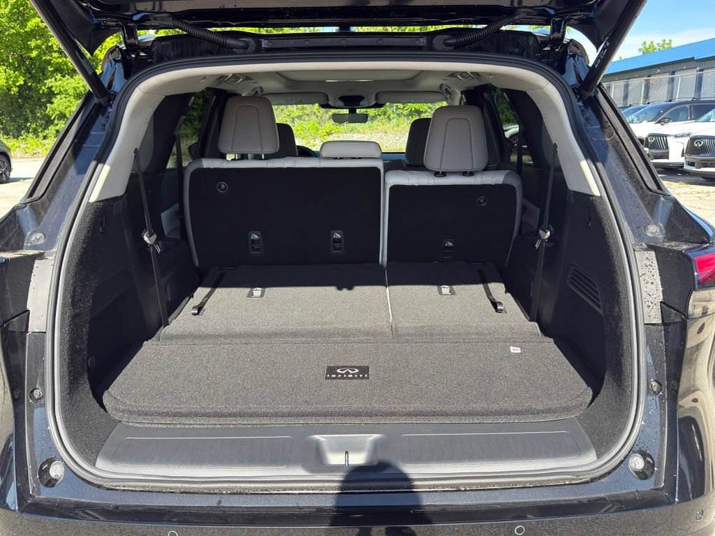 Certified 2026 INFINITI QX60 Luxe w/ Cargo Package AWD/4WD image 38