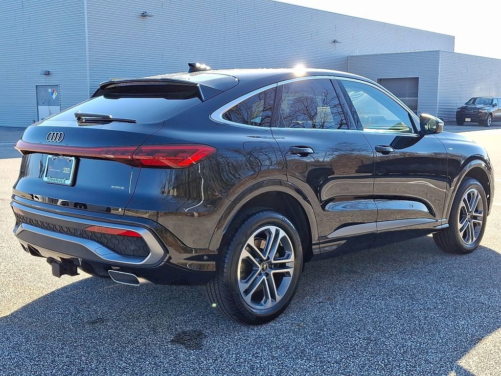 Certified 2025 Audi Q5 Premium Plus image 6