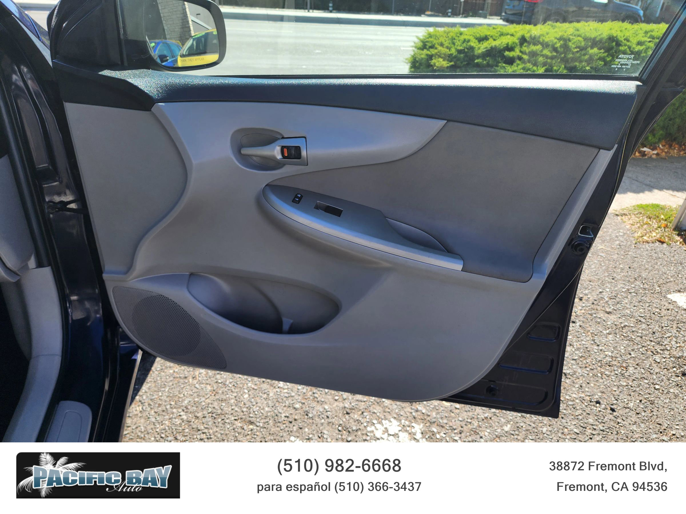 Used 2013 Toyota Corolla LE w/ Premium Complete Pkg image 21