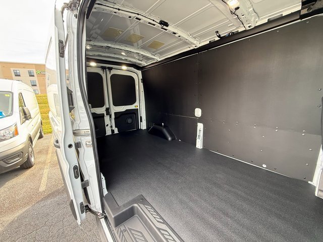 New 2026 Ford Transit 250 148 Medium Roof w/ Load Area Protection Package image 20