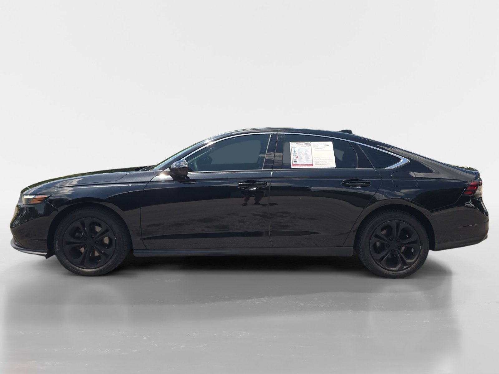 Used 2023 Honda Accord EX image 2