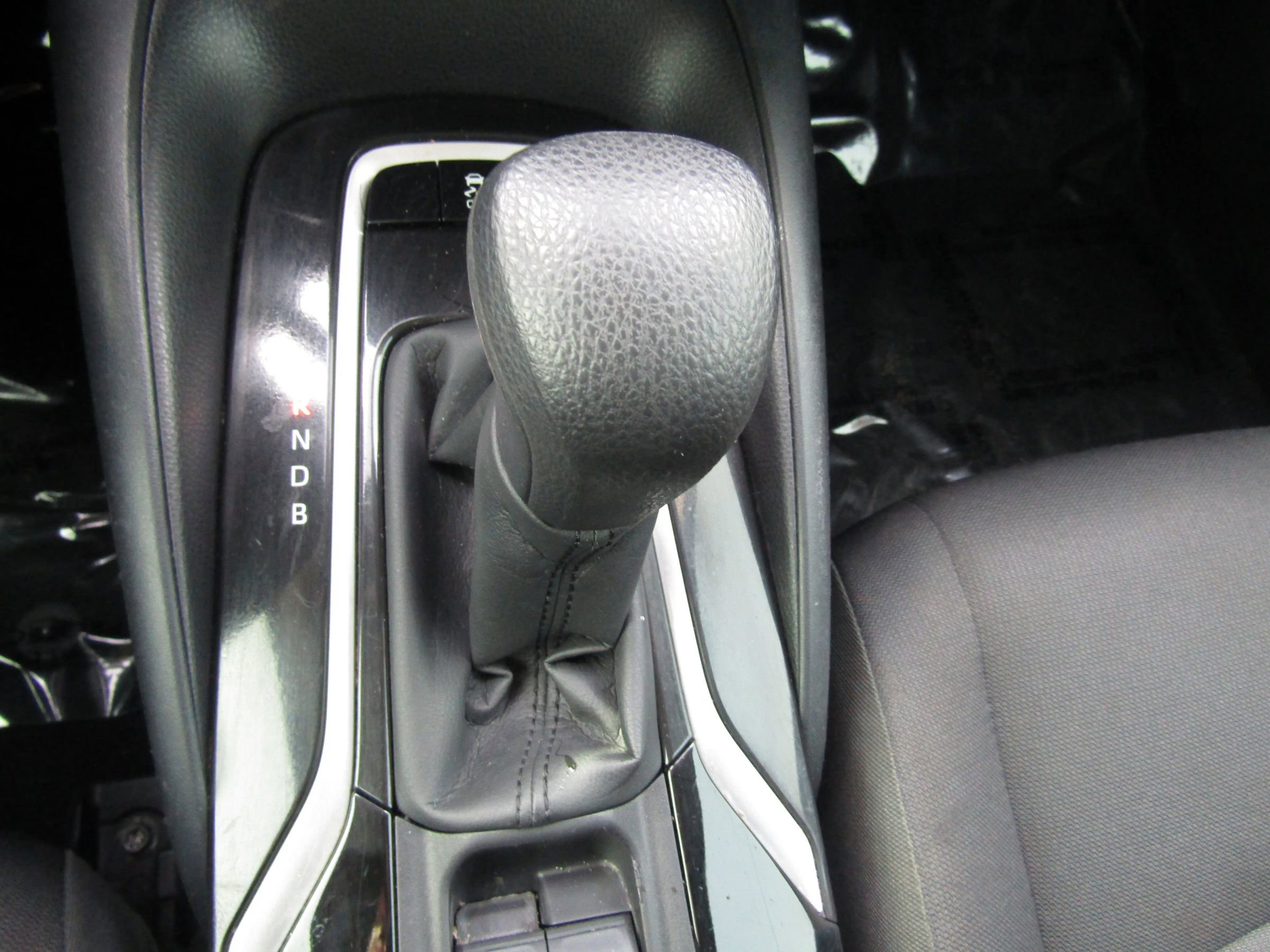 Used 2022 Toyota Corolla LE image 20