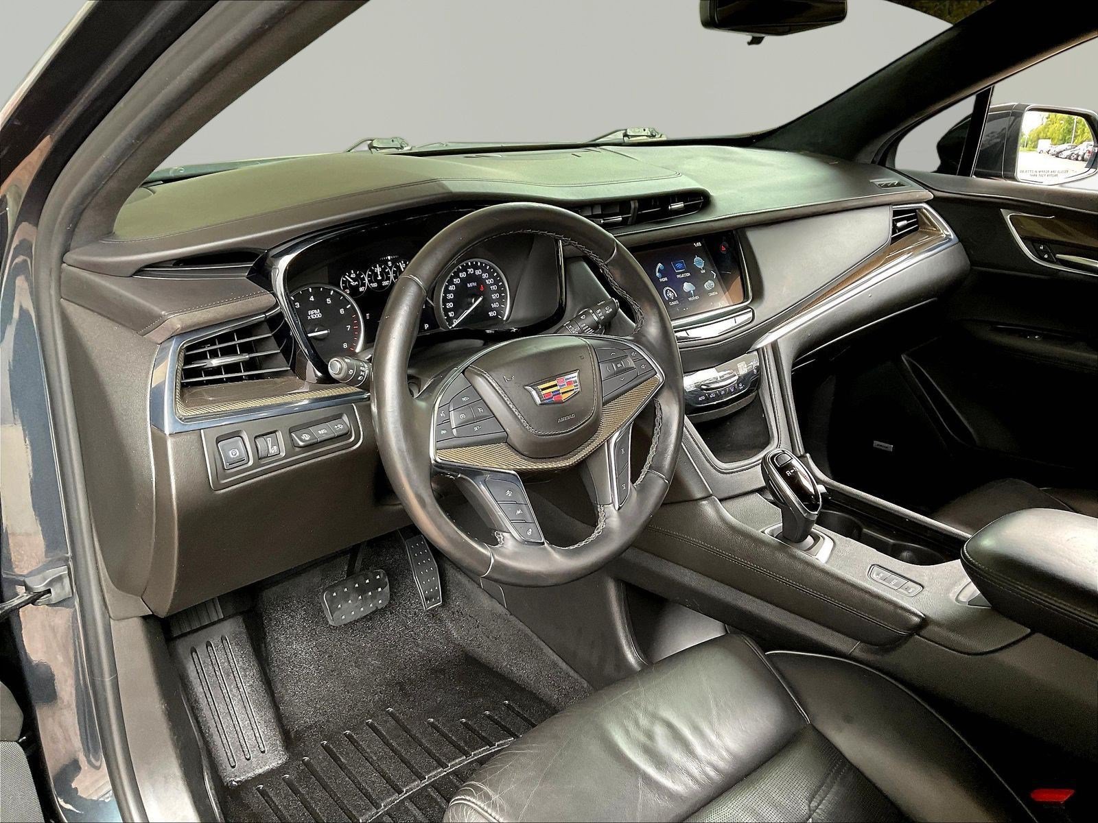 Used 2019 Cadillac XT5 Platinum AWD/4WD image 17