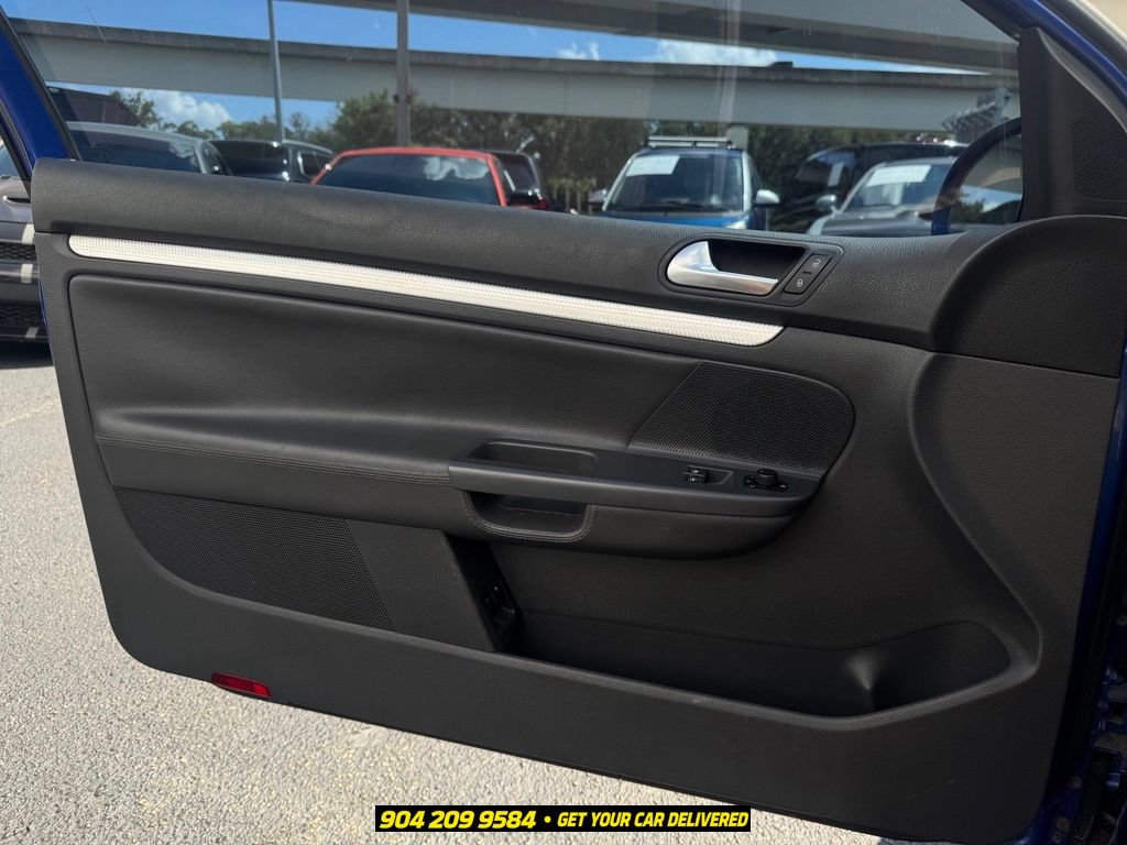 Used 2008 Volkswagen R32 AWD/4WD image 12