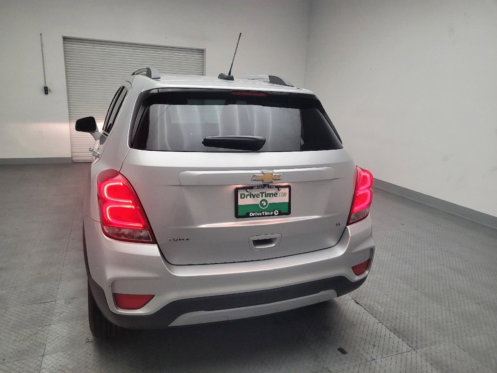 Used 2018 Chevrolet Trax LT w/ LT Convenience Package image 6