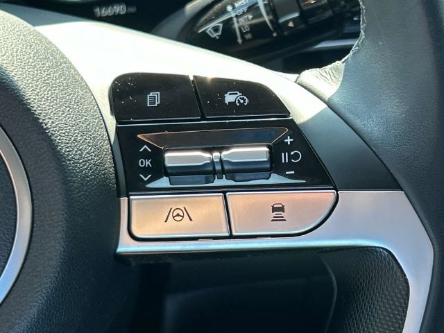 Used 2024 Hyundai Elantra SEL w/ Convenience Package FWD image 26