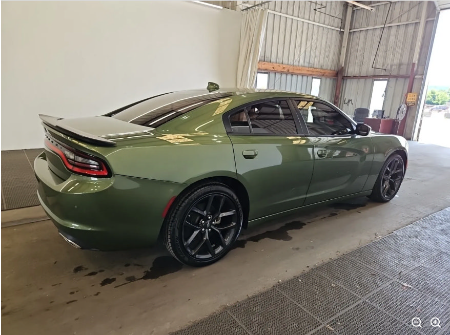 Used 2023 Dodge Charger SXT w/ Blacktop Package RWD image 3