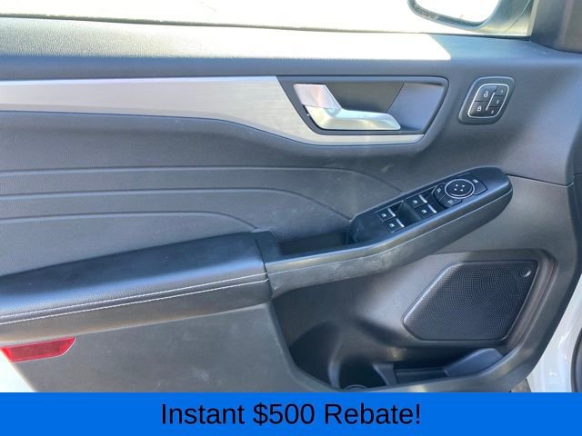 Used 2024 Ford Escape Platinum image 17