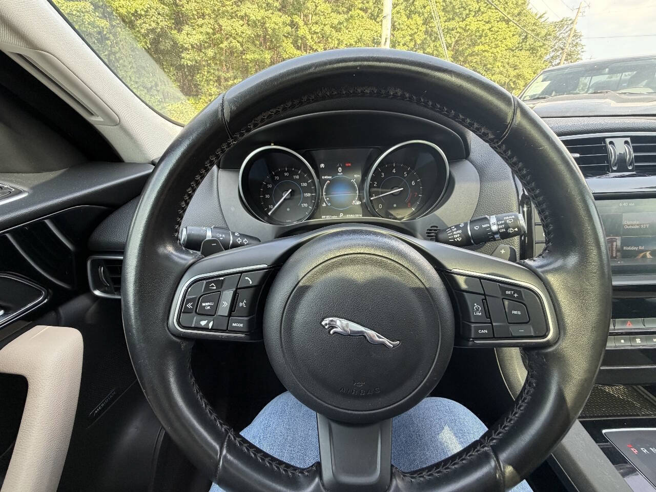 Used 2018 Jaguar F-PACE Premium AWD/4WD image 22