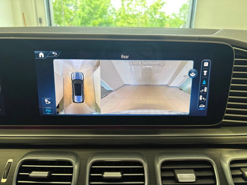 Used 2024 Mercedes-Benz GLS 450 4MATIC image 36