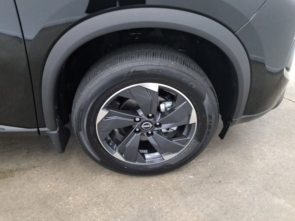 New 2026 Nissan Rogue SV image 24