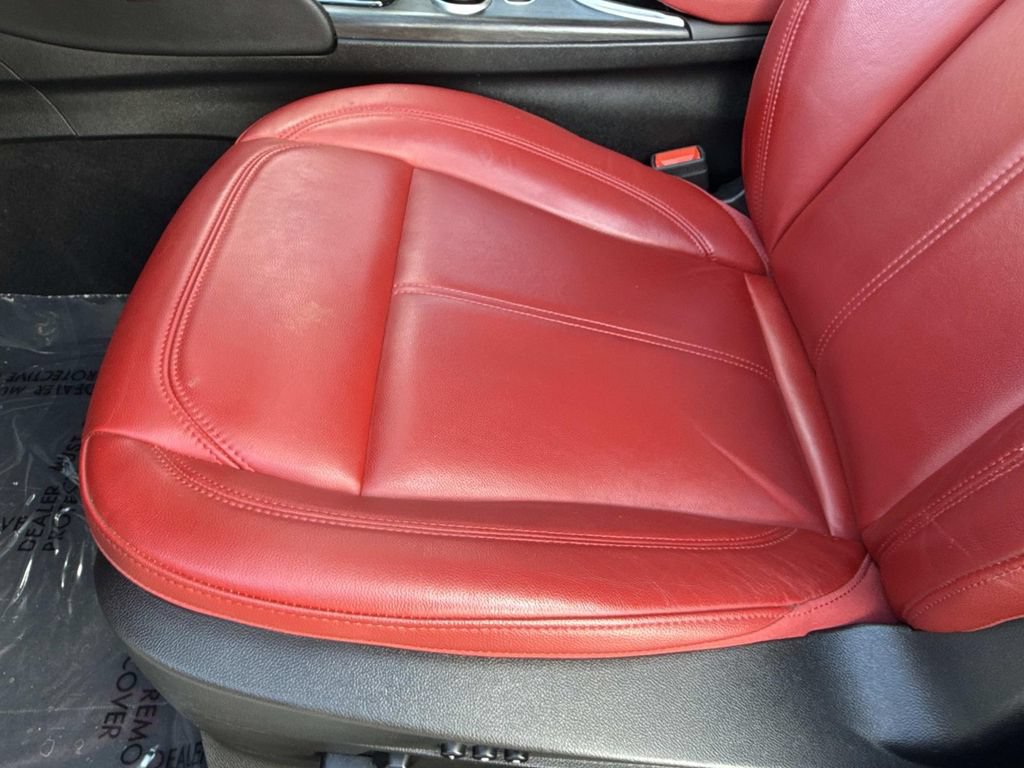 Used 2021 Alfa Romeo Giulia Ti w/ Nero Edizione RWD image 26