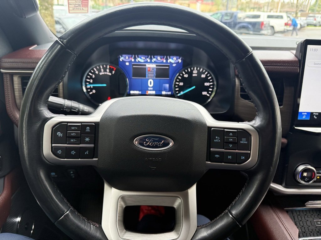 Used 2023 Ford Expedition Limited image 39