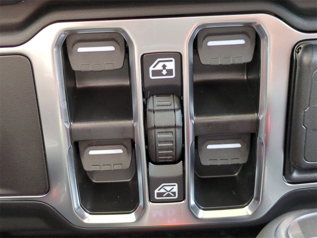 New 2025 Jeep Gladiator Sport image 25