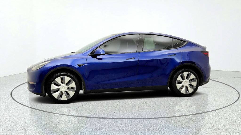 Used 2023 Tesla Model Y AWD image 8