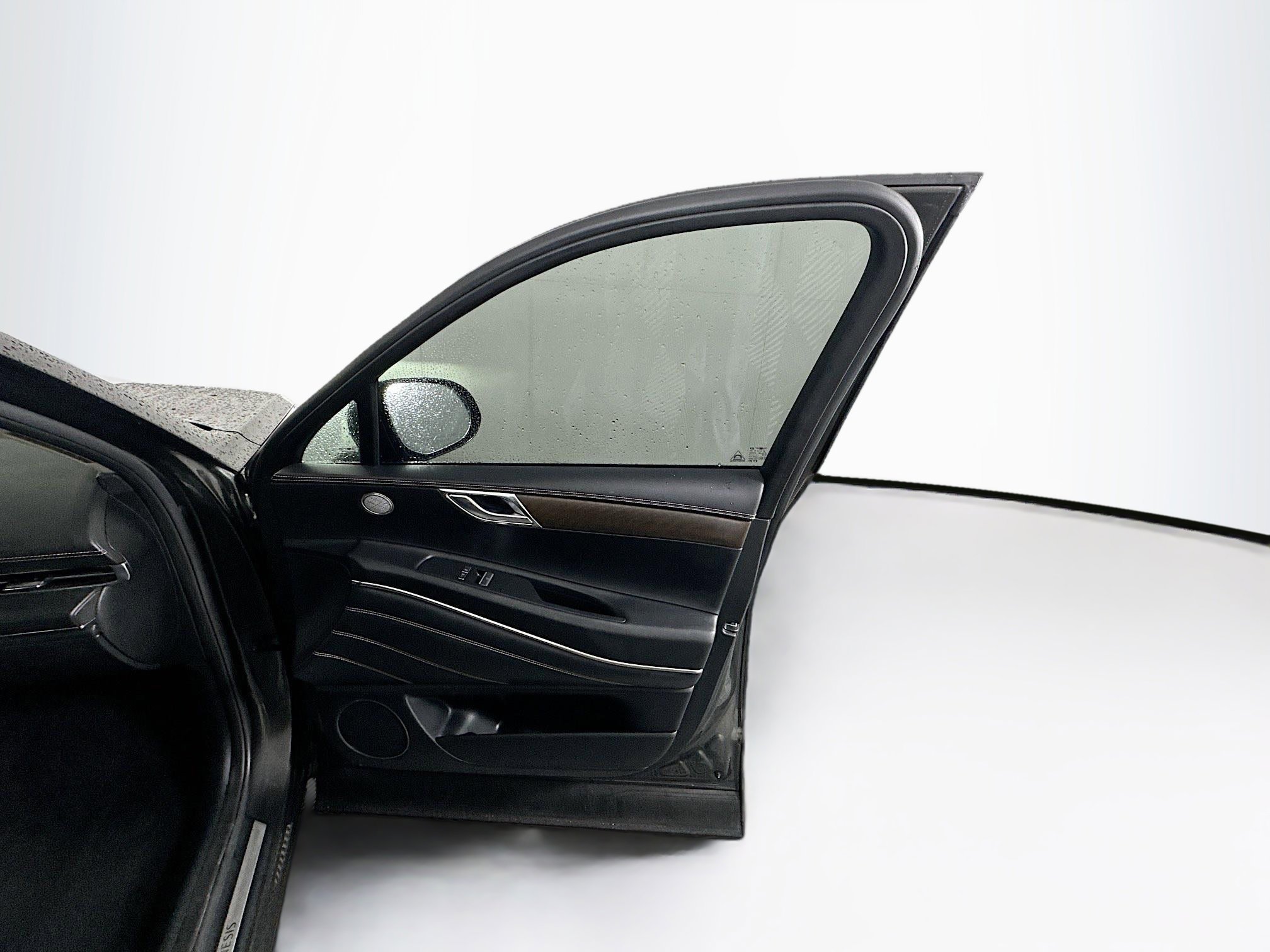 Used 2024 Genesis GV80 2.5T image 32